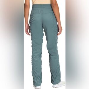 THE NORTH FACE 
Aphrodite 2.0 Pant - Women’s pants - brand new